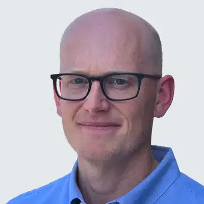 Tom Mann headshot